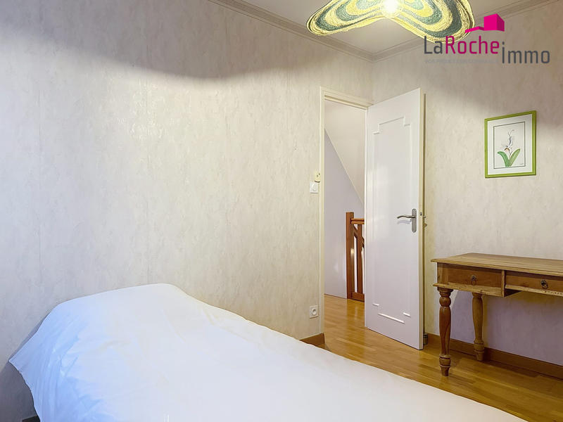 Maison traditionnelle - 87 m² - 4 pièces