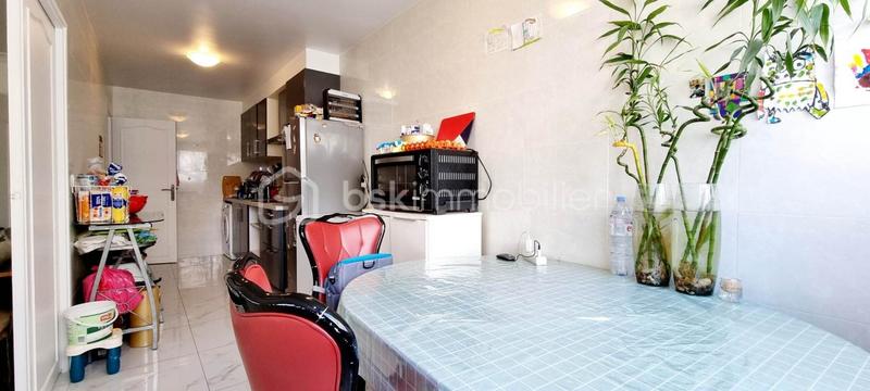 Appartement - 86 m² - 4 pièces