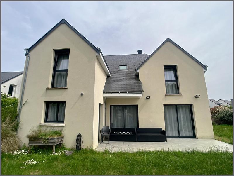 Maison - 149 m² - 7 pièces