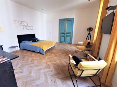 Appartement - 96 m² - 3 pièces