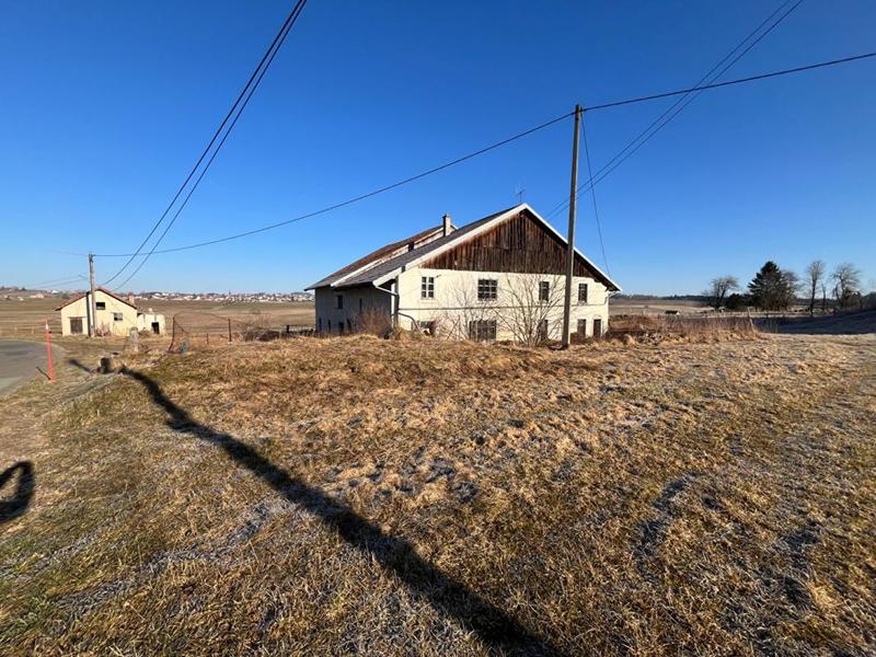 Maison - 215 m² - 8 pièces