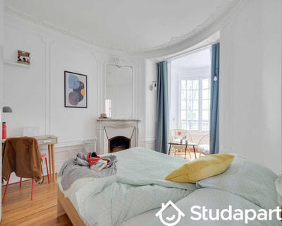 Chambre - 100 m² - 1 pièce