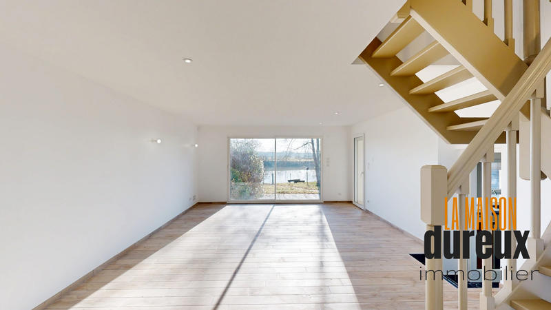 Maison - 101 m² - 5 pièces