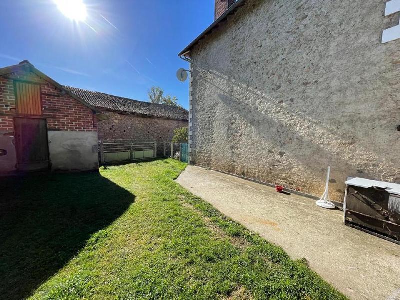 Maison - 266 m² - 11 pièces