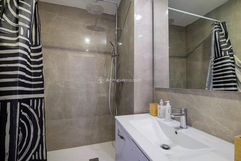 Appartement - 84 m² - 4 pièces