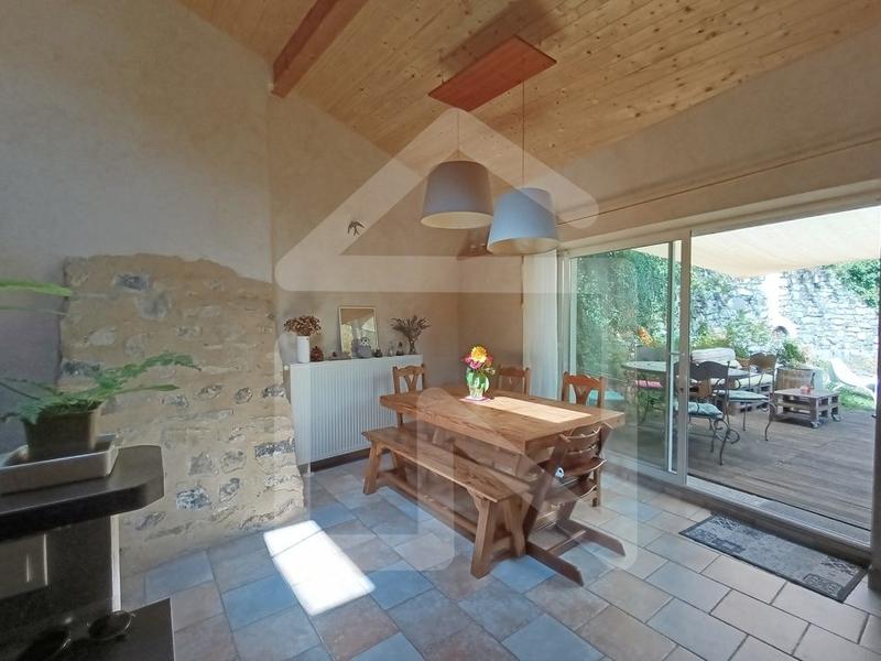 Maison - 141 m² - 6 pièces