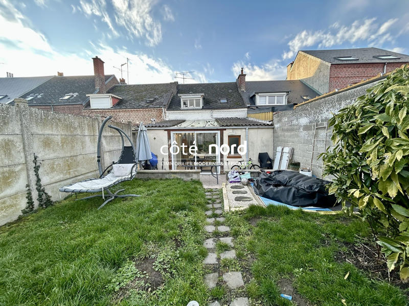 Maison - 90 m² - 5 pièces