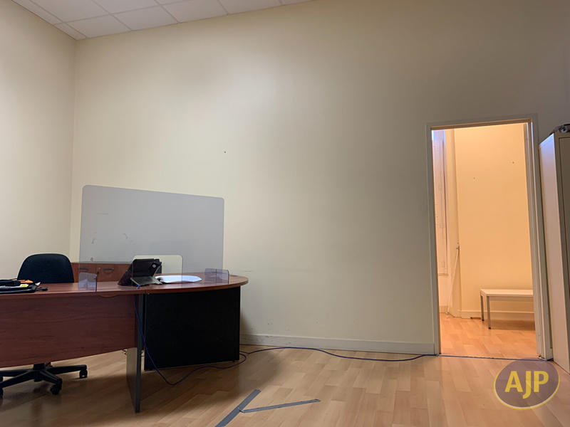 Immeuble - 14 pièces