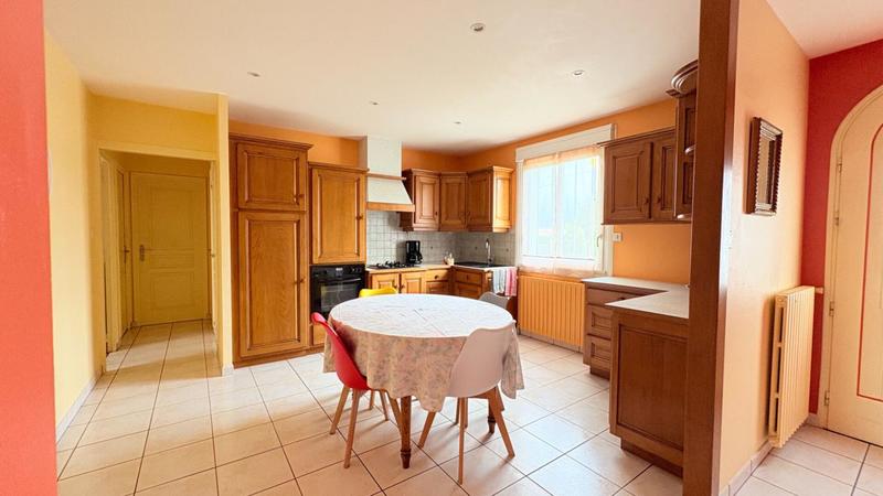 Maison - 200 m² - 5 pièces