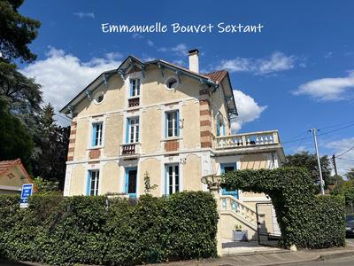 Maison bourgeoise - 180 m² - 9 pièces