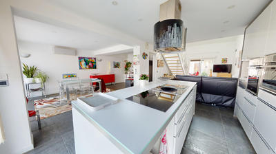 Maison - 161 m² - 5 pièces