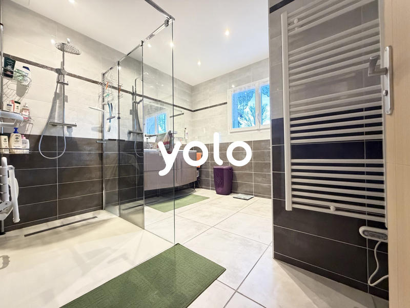 Maison - 175 m² - 5 pièces