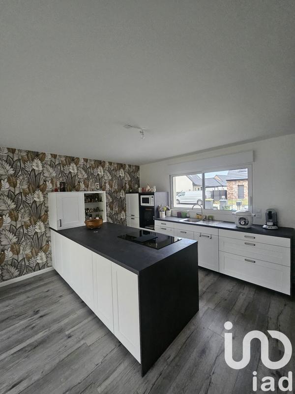 Maison - 104 m² - 4 pièces