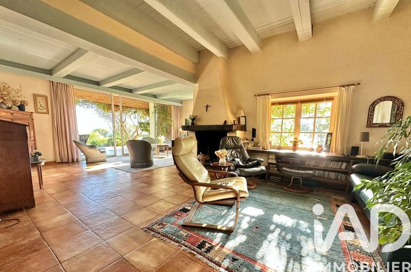 Maison - 308 m² - 10 pièces