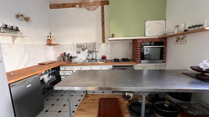 Maison - 207 m² - 8 pièces