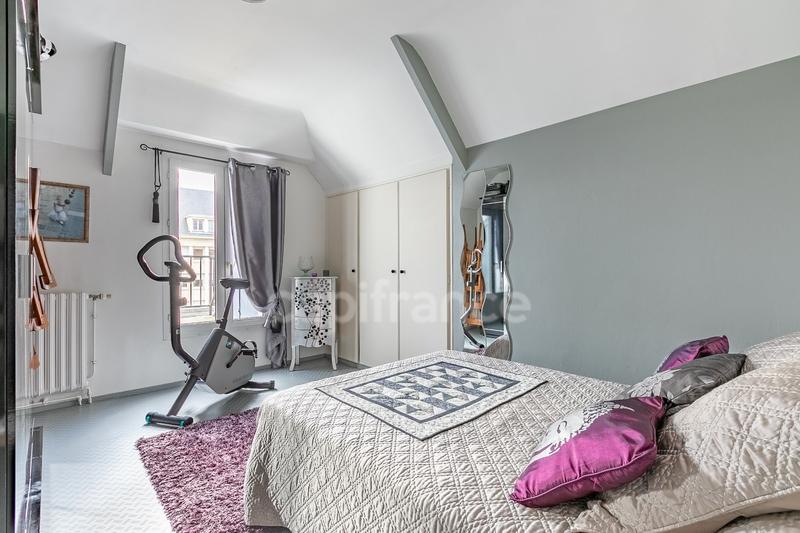 Appartement - 130 m² - 6 pièces