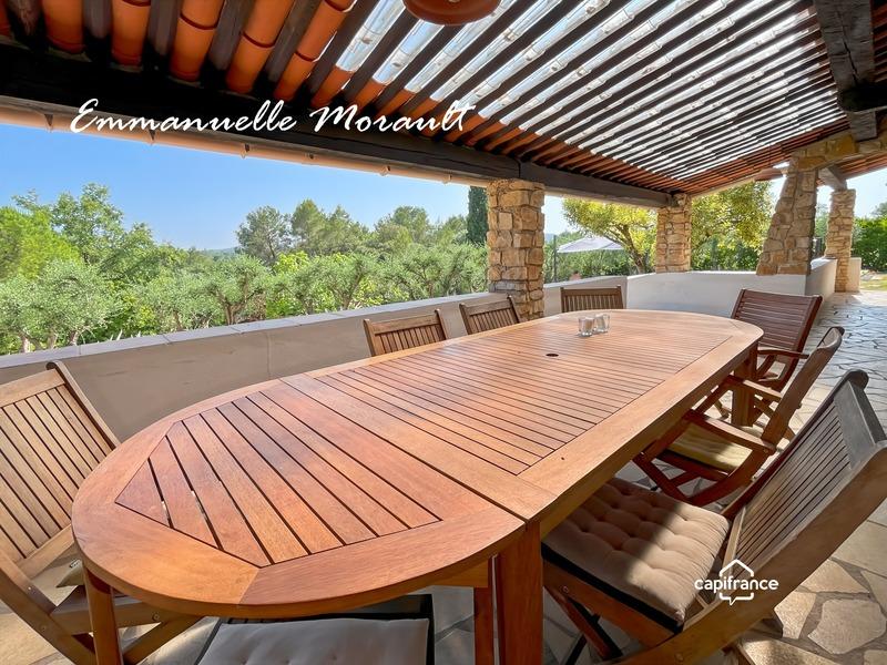 Propriété - 267 m² - 8 pièces