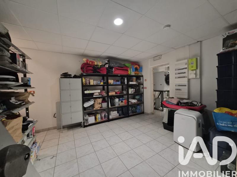Maison - 320 m² - 8 pièces