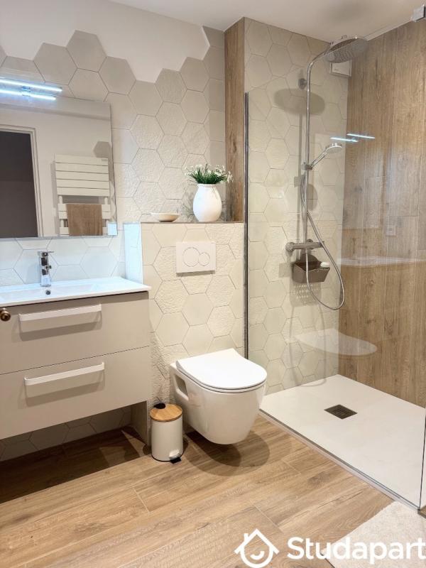 Chambre - 9 m² - 1 pièce