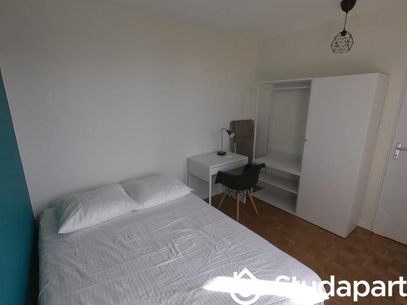 Chambre - 9 m² - 1 pièce