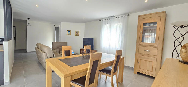 Maison - 121 m² - 5 pièces