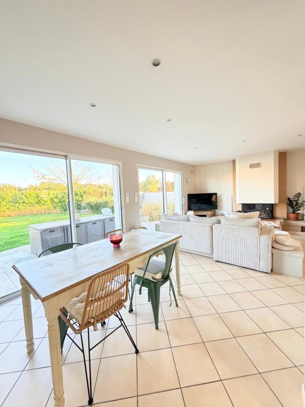 Maison traditionnelle - 111 m² - 4 pièces