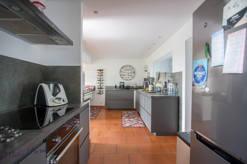 Maison - 197 m² - 6 pièces