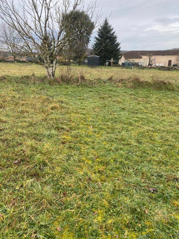 Terrain constructible - 1 155 m²