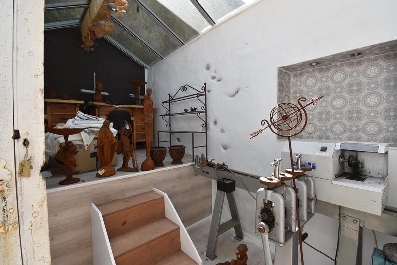 Maison - 328 m² - 12 pièces