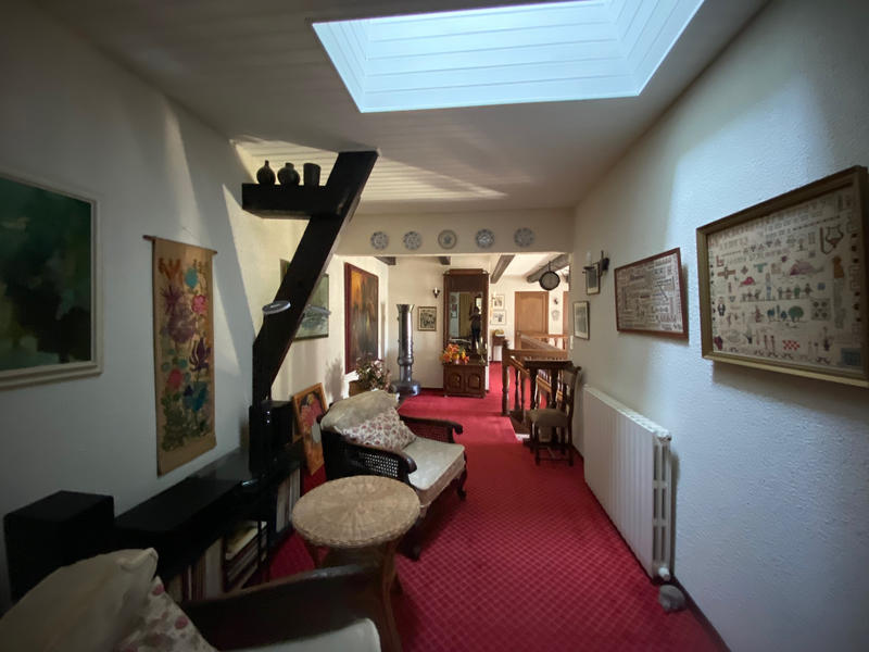 Maison - 267 m² - 8 pièces