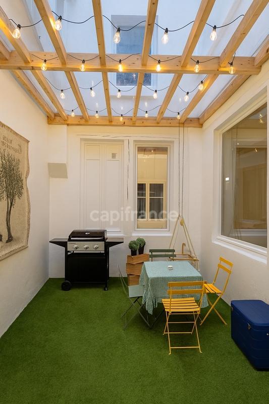 Appartement bourgeois - 250 m² - 7 pièces