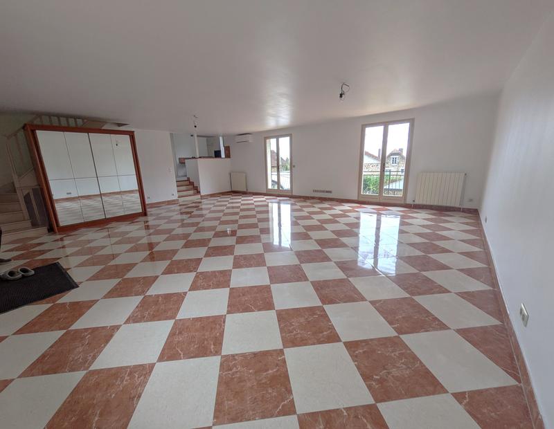 Maison contemporaine - 176 m² - 8 pièces