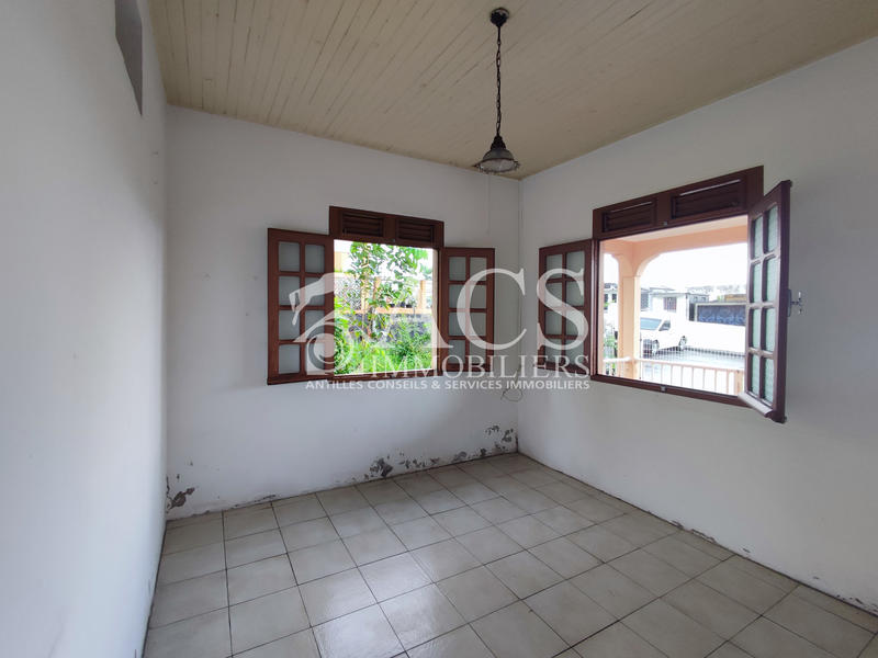 Maison - 91 m² - 5 pièces