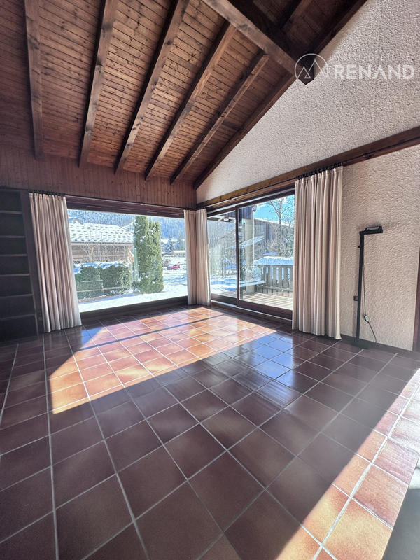 Châlet - 200 m² - 8 pièces