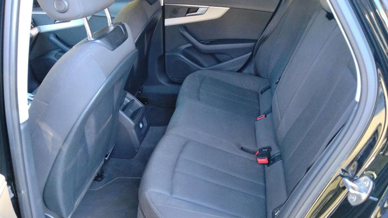 Audi A4 Avant 3 30 TDi 136 Mild Hybrid s-Tronic7 Business Line