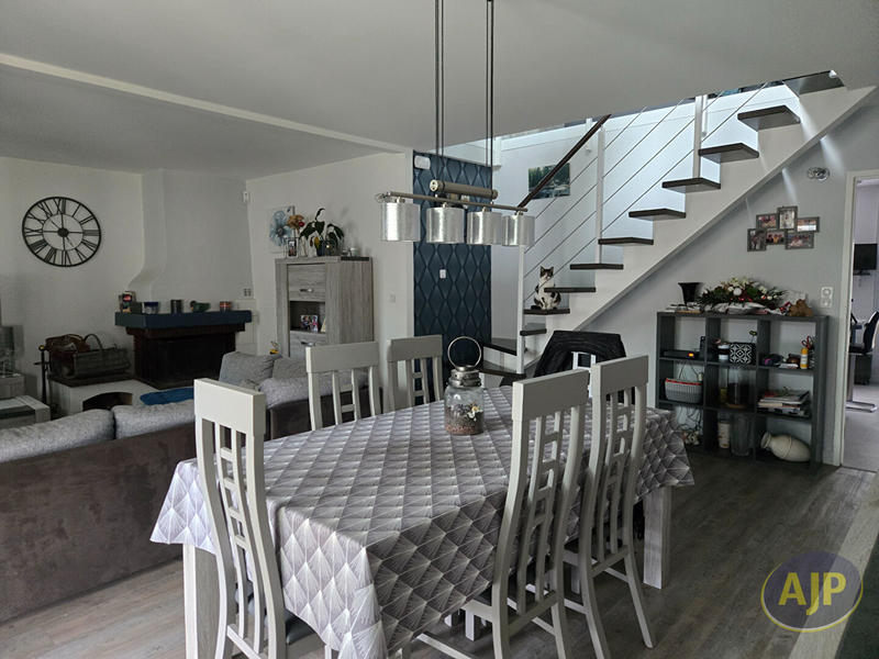 Maison - 130 m² - 5 pièces