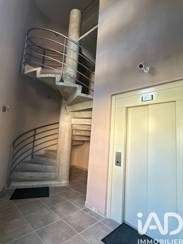 Appartement - 165 m² - 6 pièces