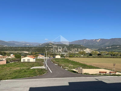 Terrain - 692 m²