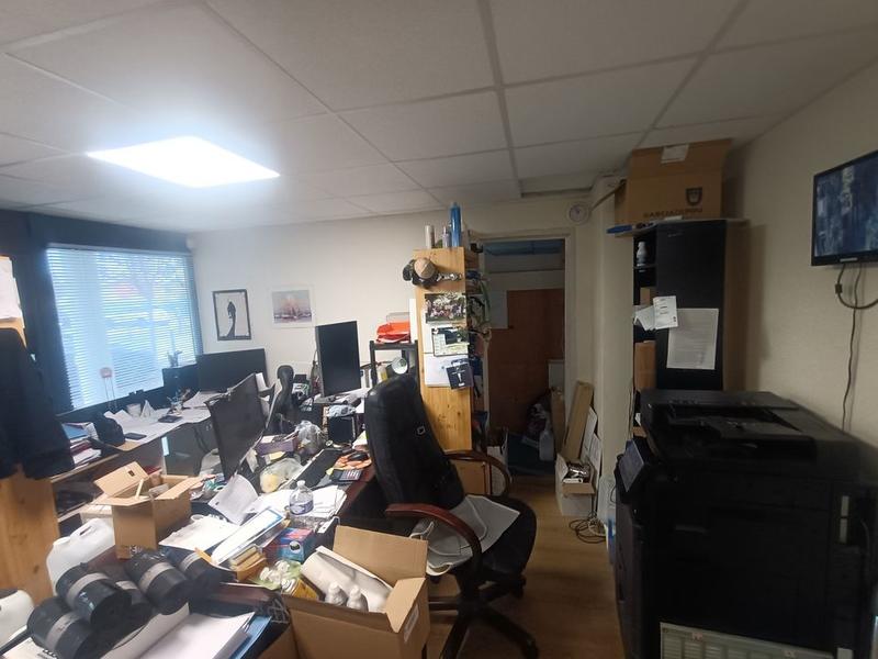 Local commercial - 64 m² - 3 pièces