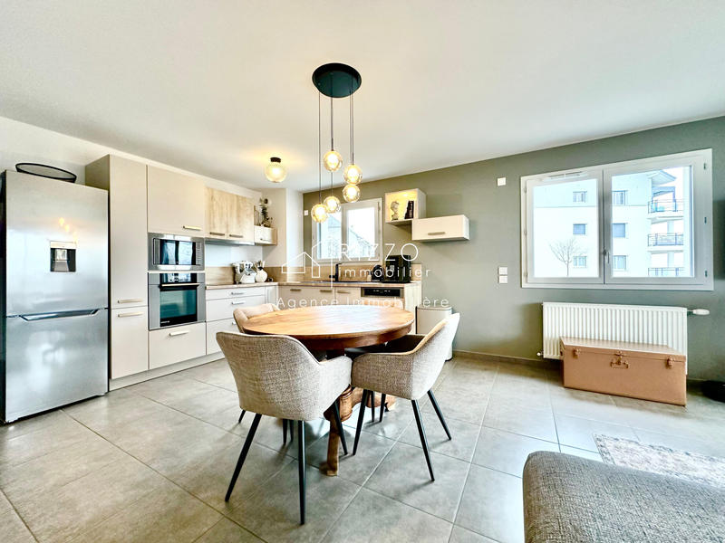 Appartement - 74 m² - 3 pièces