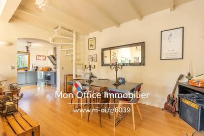 Maison - 111 m² - 4 pièces