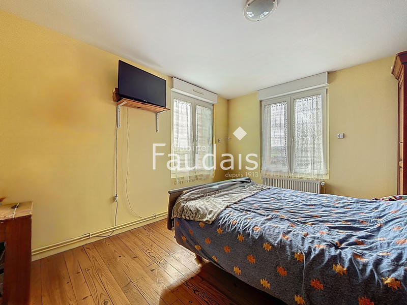 Maison - 127 m² - 7 pièces