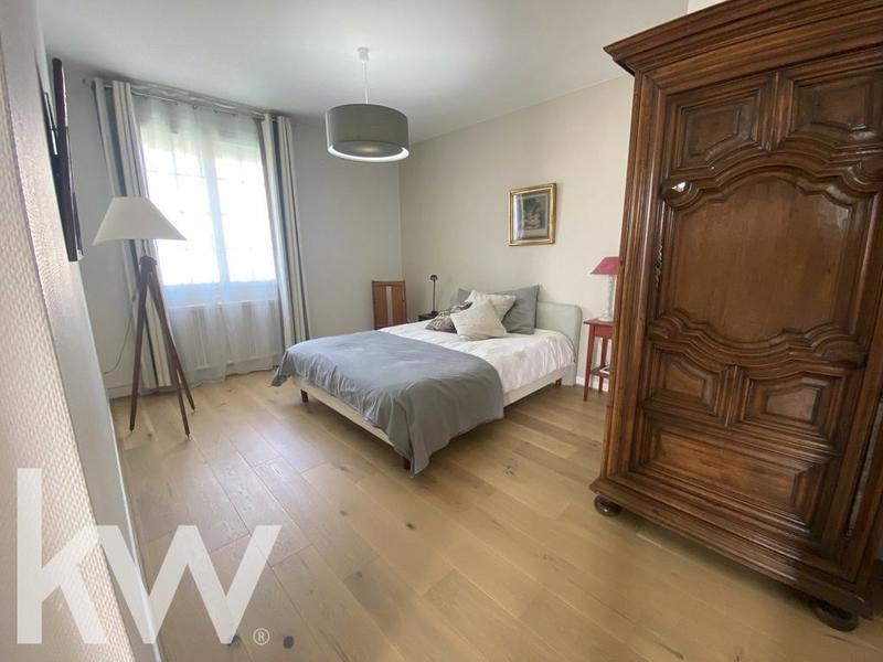 Maison - 200 m² - 5 pièces