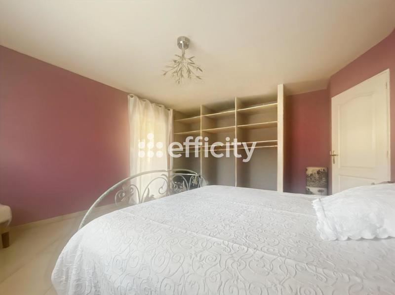 Maison - 182 m² - 5 pièces