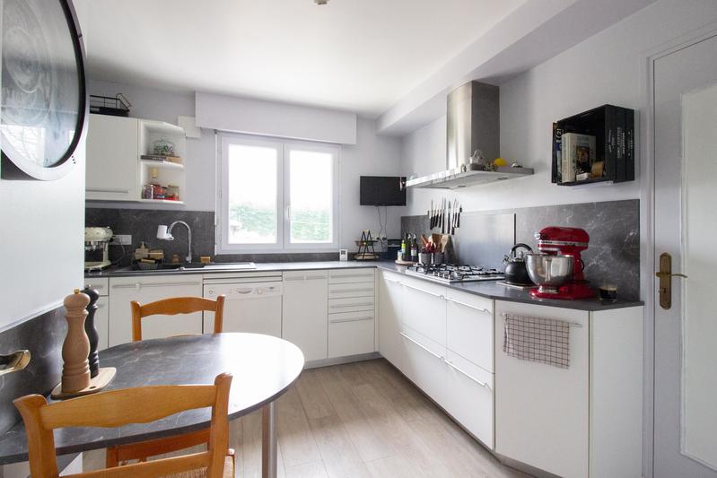 Maison - 90 m² - 5 pièces