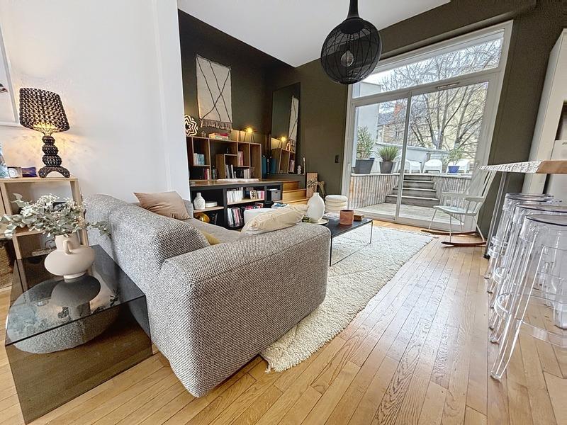 Maison de ville - 190 m² - 9 pièces