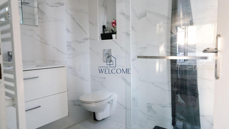 Maison - 145 m² - 6 pièces