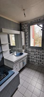 Maison - 97 m² - 5 pièces