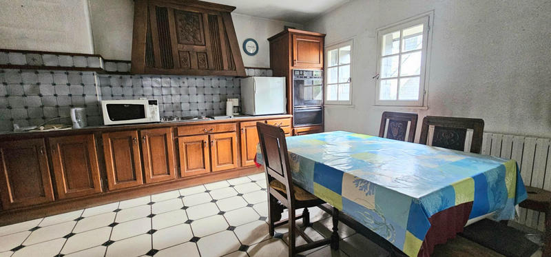 Maison - 208 m² - 6 pièces