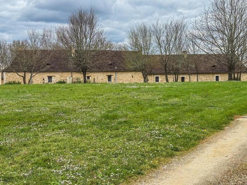 Maison - 430 m² - 17 pièces